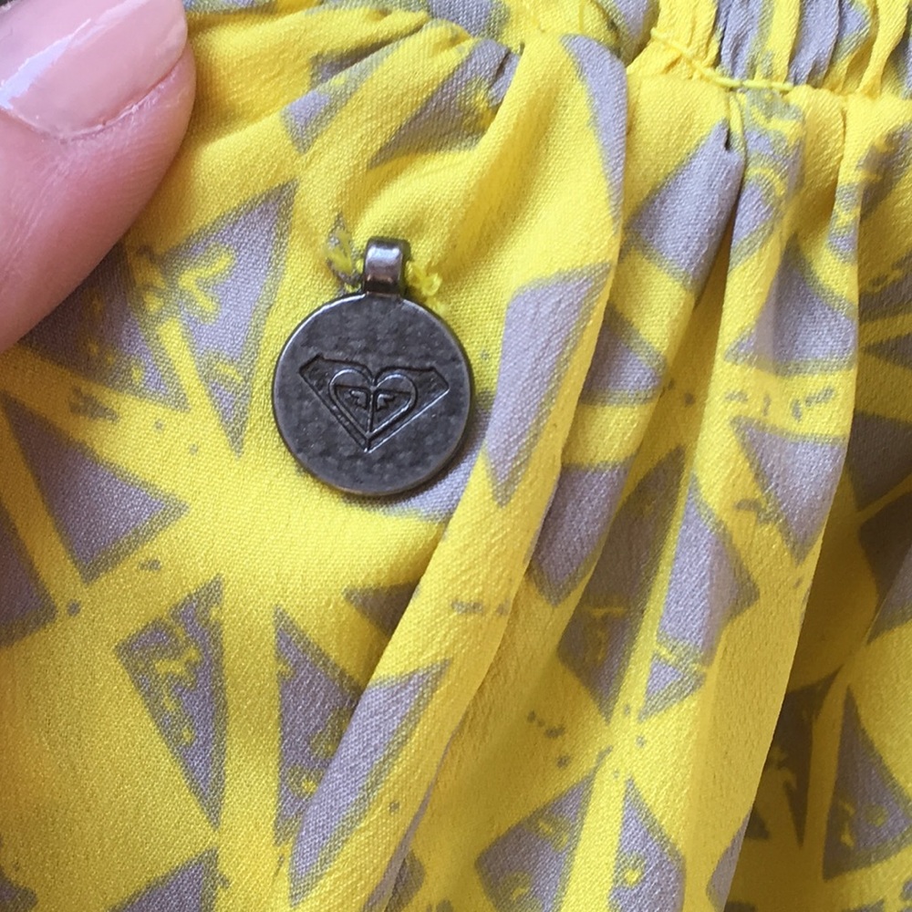 Yellow Roxy Dress - Picture 5 of 6